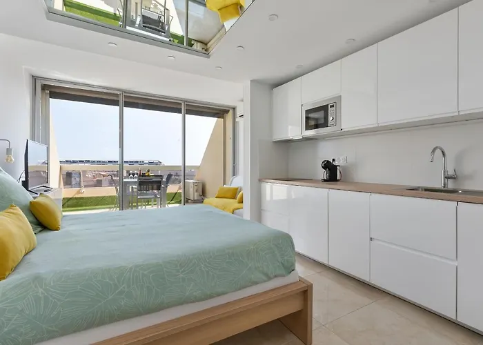 Azur Heliopolis Naturiste *